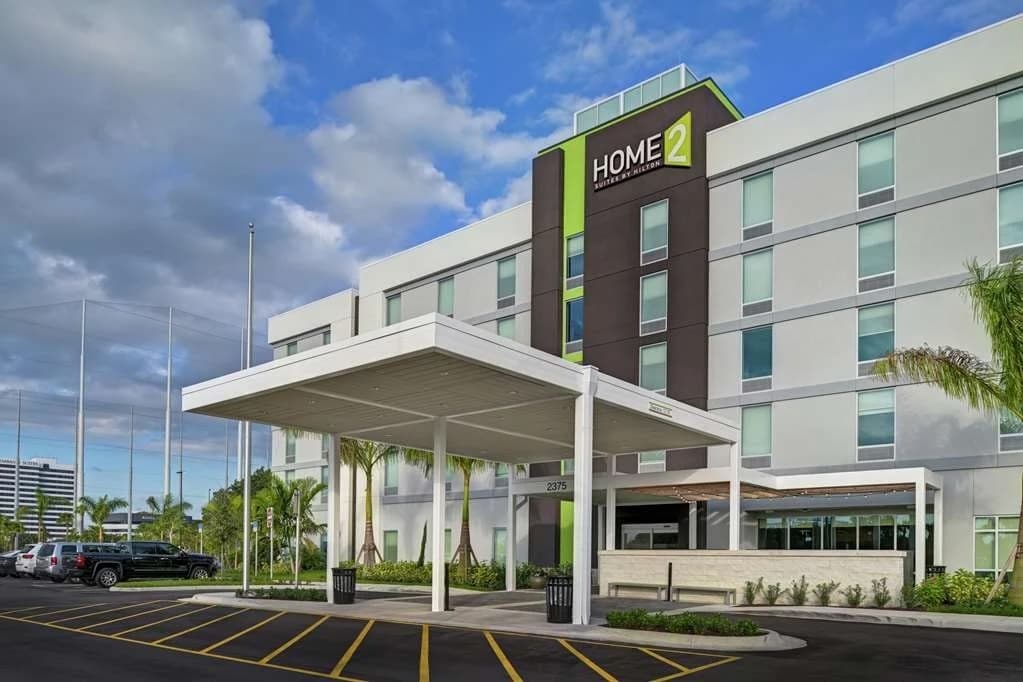Home 2 Suites WPB